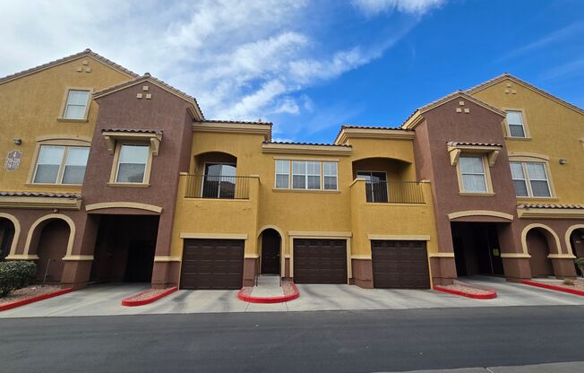 3975 N Hualapai Way #219