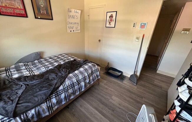 1 bed, 1 bath, $915, Unit 512