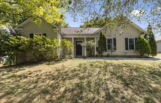 Devonshire Delight: Freshly Painted 3-Bed, 2-Bath Home in Charlotte with Vaulted Ceilings, Gourmet Kitchen, Cozy Fireplace, and Large Yard. Book Your Tour Today!