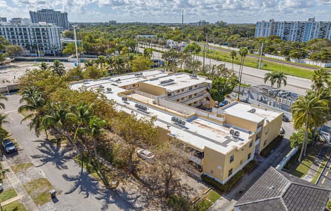 2031 NE 139 St North Miami Beach, FL 33181