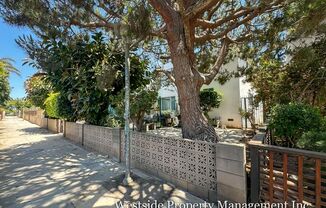 28 SUNSET AVE