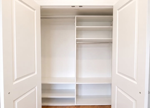 Studio, 1 bath, $1,595, Unit 402