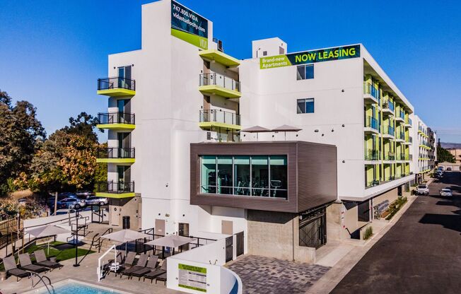 Vida Studio City