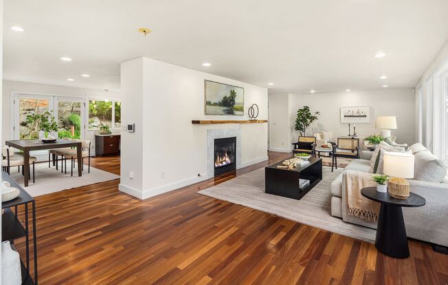 5bd/2.75ba Bellevue Home
