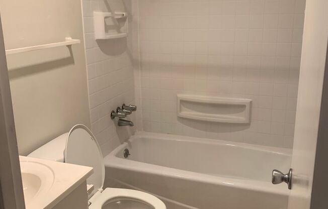 1 bed, 1 bath, $1,895, Unit 7