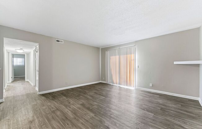 Lacota Apartments