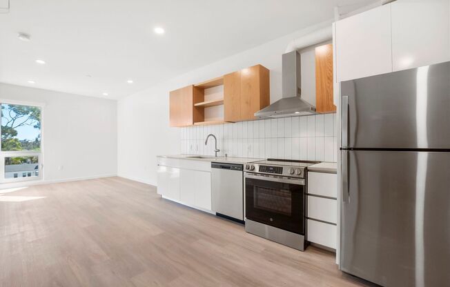 1 bed, 1 bath, 490 sqft, $2,695, Unit 606