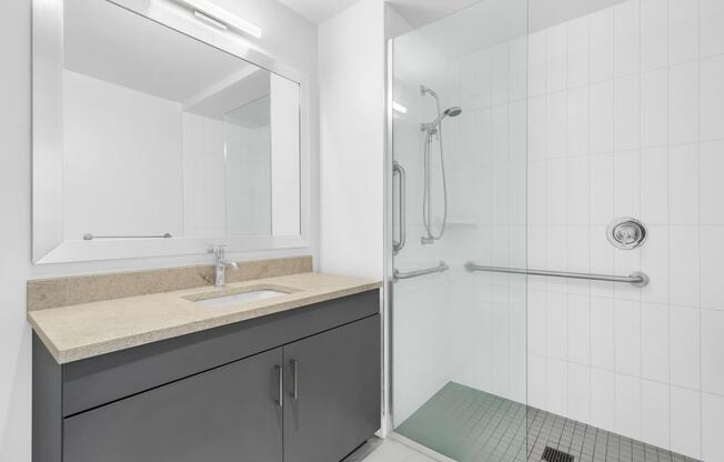 Studio, 1 bath, $2,700, Unit 1816