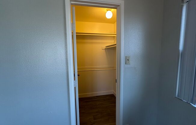 1 bed, 1 bath, 633 sqft, $1,440, Unit 242