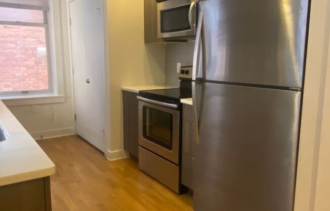 1 bed, 1 bath, 600 sqft, $1,305, Unit 3