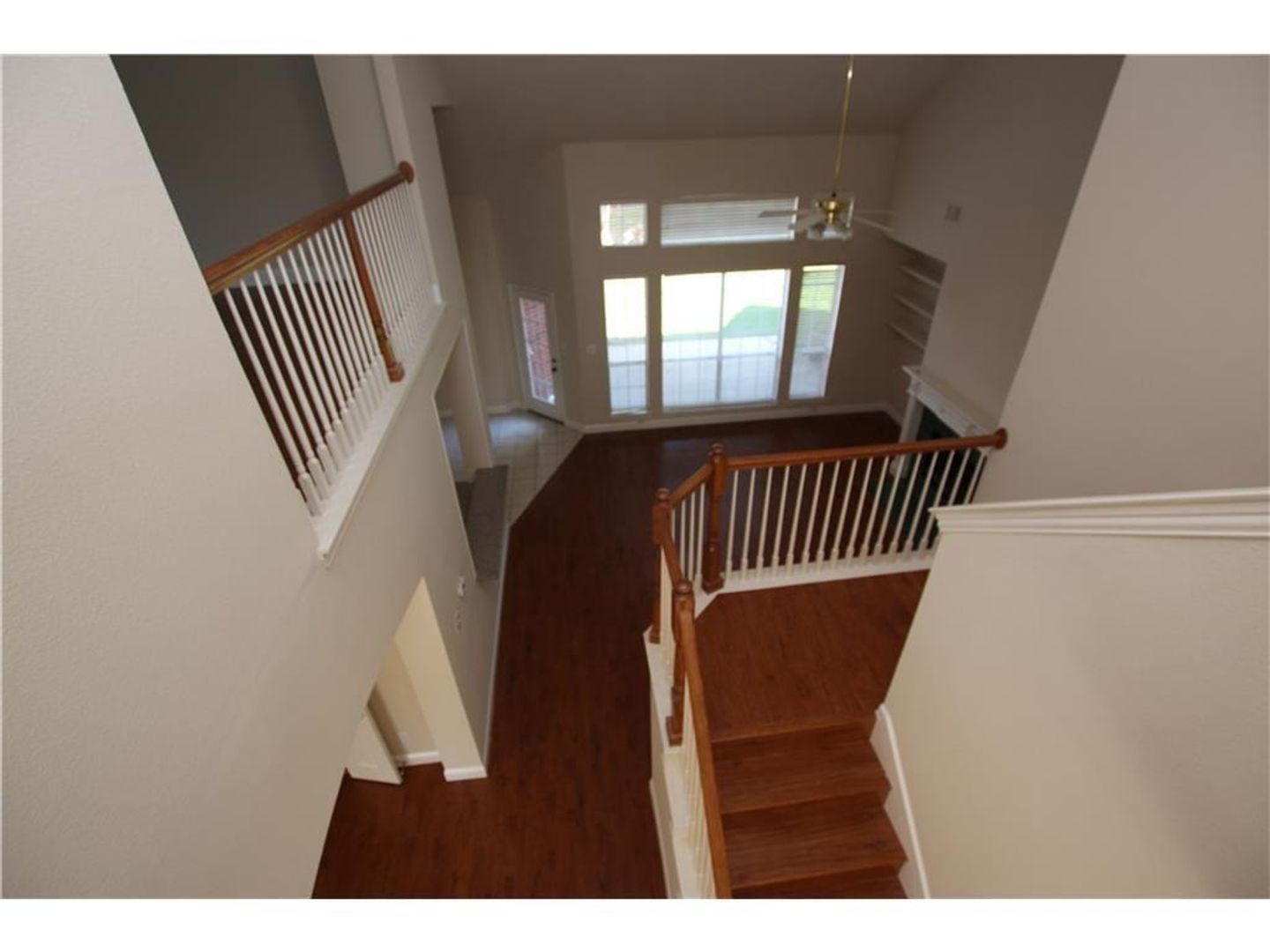 Amazing 5 Bedroom open floor plan house. Paint inside and outside.