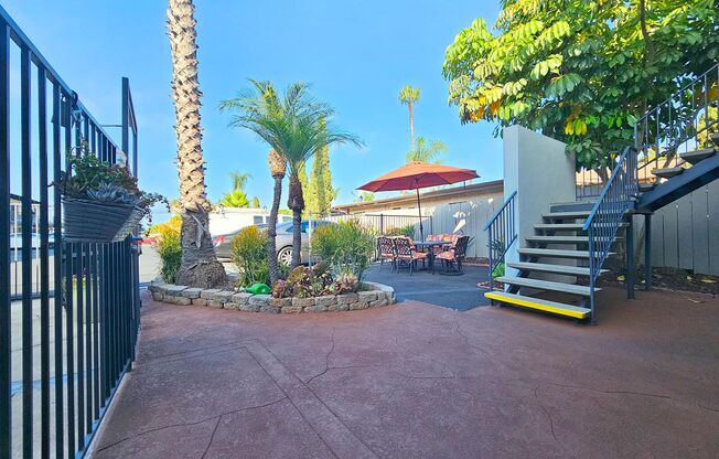 Welcome to La Mesa Palms - Please call Jusdivia at 619-384-5169