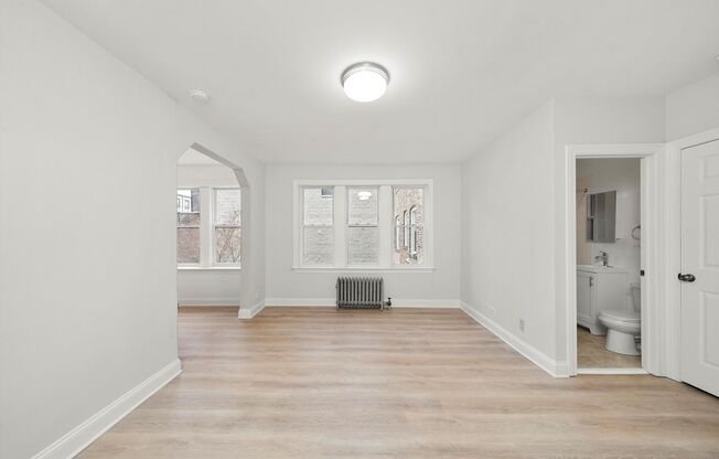 Studio, 1 bath, 450 sqft, $1,595, Unit 206