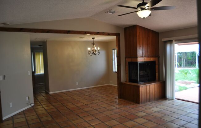 4 beds, 2 baths, $2,200