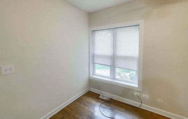 Studio, 1 bath, 460 sqft, $1,810, Unit 857-1S