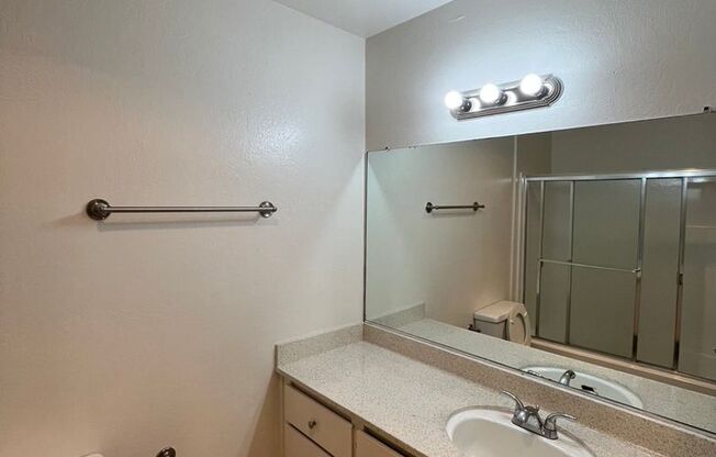 2 beds, 1 bath, 900 sqft, $3,500, Unit 215D