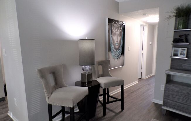 2 beds, 1 bath, 970 sqft, $1,192, Unit 126201