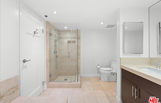 2 beds, 2.5 baths, 1,888 sqft, $7,500, Unit 705