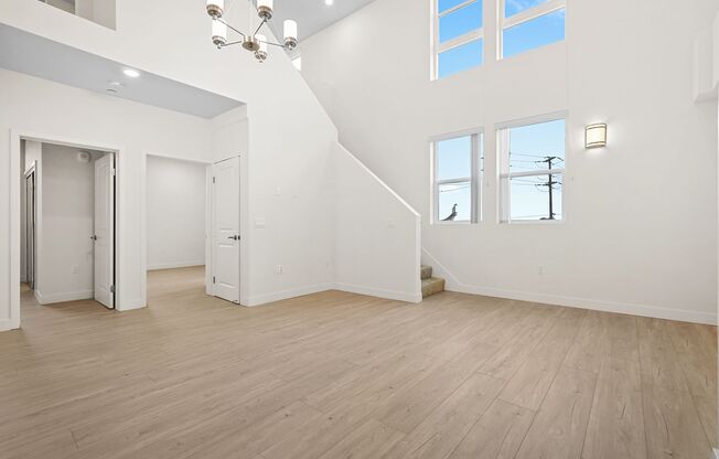 2 beds, 1 bath, 1,005 sqft, $3,645, Unit 502