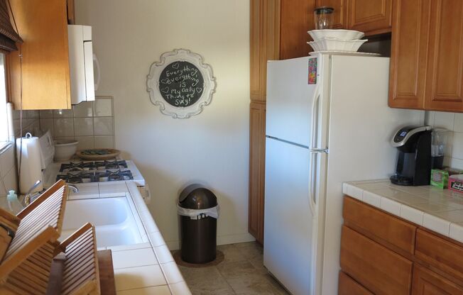 2 beds, 2 baths, $3,250, Unit 880