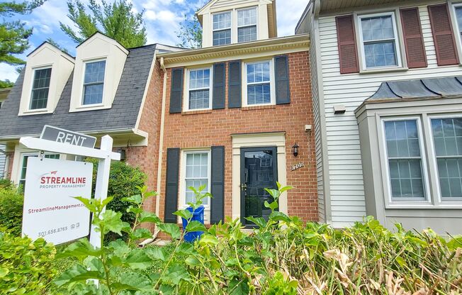 Beautifully Renovated 3 Bed, 3.5 Bath Townhome in Montgomery Village!