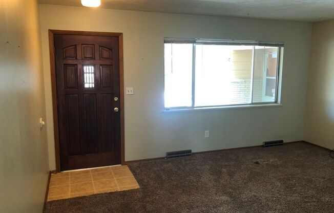 2424-2426 Clearview Ave