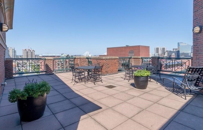 1 bed, 1 bath, 863 sqft, $3,500, Unit 203