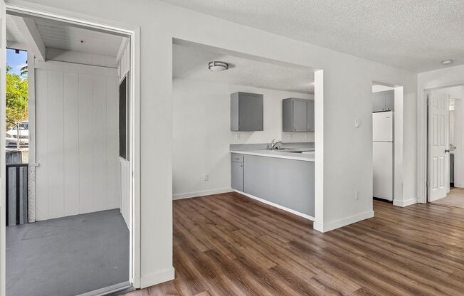 1 bed, 1 bath, 575 sqft, $1,450, Unit 16