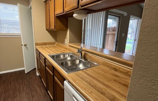 806  Sirocco Dr.