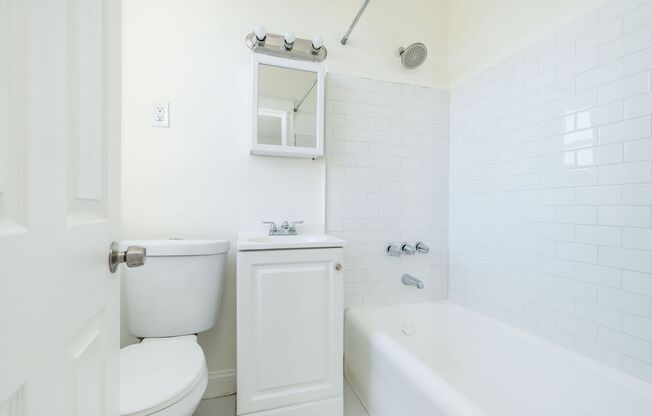 1 bed, 1 bath, 550 sqft, $1,375, Unit C6