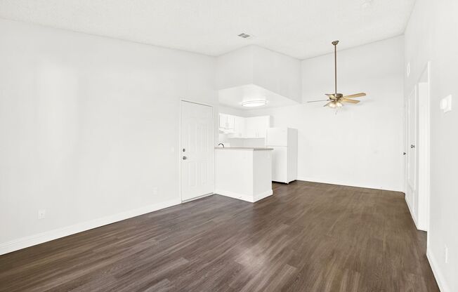 1 bed, 1 bath, 600 sqft, $1,895, Unit J277