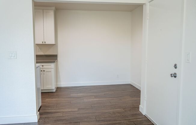 2 beds, 1 bath, 800 sqft, $2,195, Unit G02