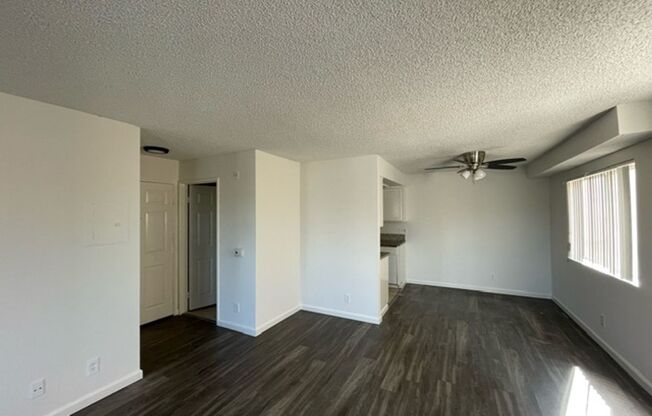 2 beds, 2 baths, $2,995, Unit 05