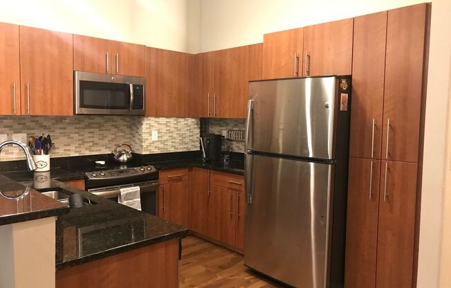 1 bed, 1.5 baths, 1,022 sqft, $1,950, Unit 104