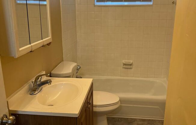 1 bed, 1 bath, 570 sqft, $825, Unit 2007-3