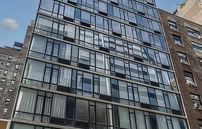 148 E 24 ST