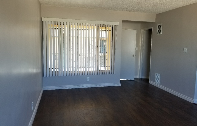 1 bed, 1 bath, 807 sqft, $2,193, Unit 15