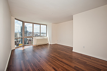 561 Tenth Ave