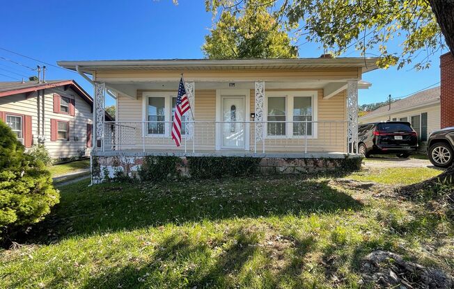 2 Bedroom / 1 Bath Cottage Bristol, TN