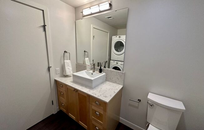 Studio, 1 bath, 430 sqft, $1,799, Unit Unit 612