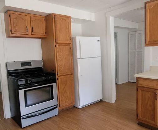 2 beds, 1 bath, $750