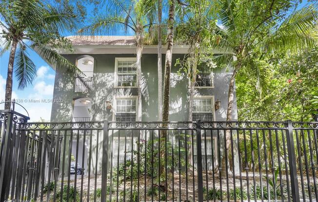 3245 Virginia St