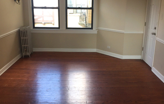 5653 N SPAULDING AVE