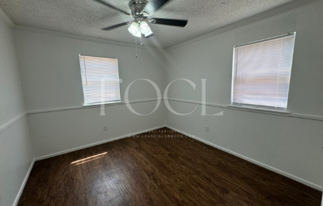 3 beds, 2 baths, $1,400