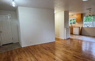 2 beds, 2 baths, 850 sqft, $1,795, Unit 394