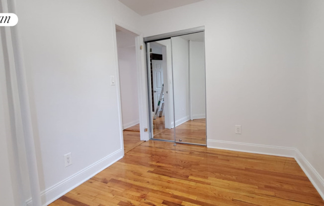 3 beds, 1 bath, $3,099, Unit 9