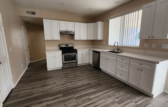 MOVE IN READY!!