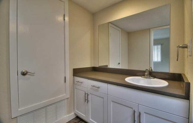 Renovated Bathrooms With Quartz Counters at 720 North Apartments, California, 94085