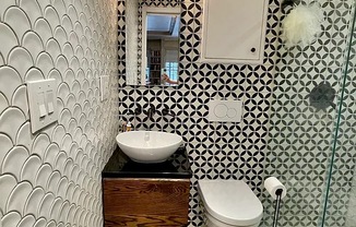 39 W 83 ST