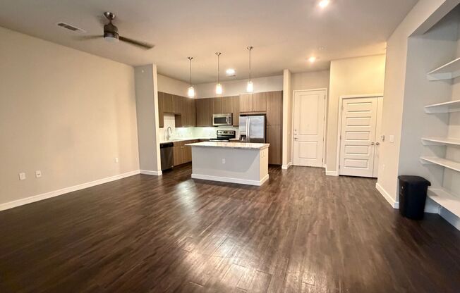 1 bed, 1 bath, 946 sqft, $2,316, Unit 222